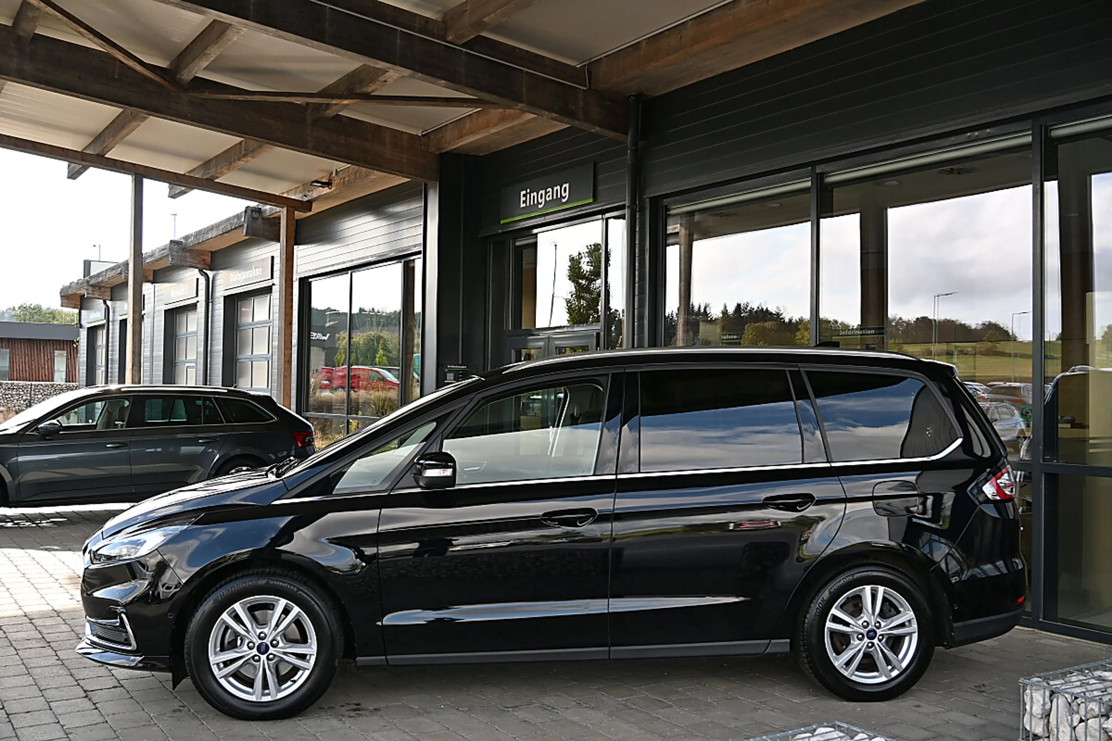 Ford Galaxy 2,5 Duratec Hybrid Titanium Aut. ACC, AHK, adap... — photo 2