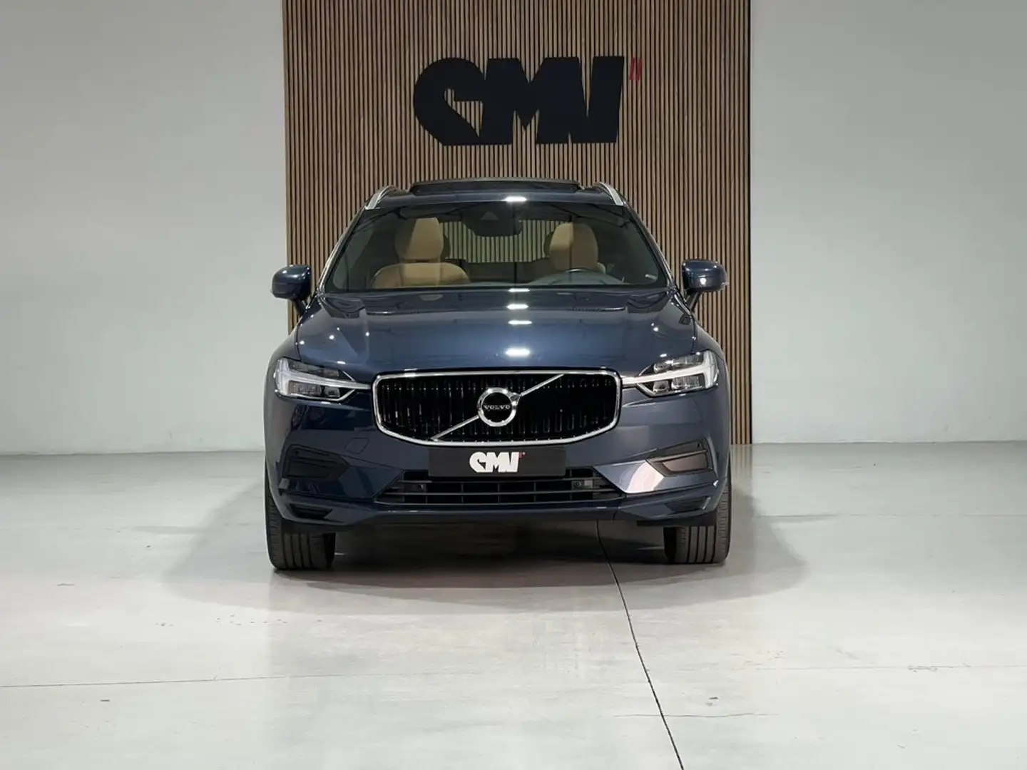Volvo XC60 2.0 D3 Momentum Azul - 2