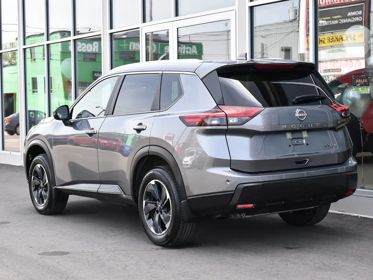 Nissan Rogue снимка Nissan Rogue