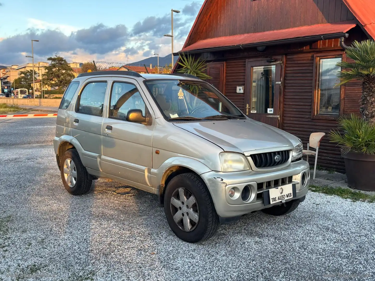 Daihatsu Terios 1.3 16V SX Beige - 1