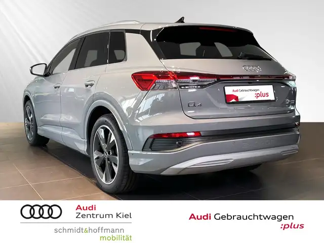 Audi Q4 E-Tron view 4