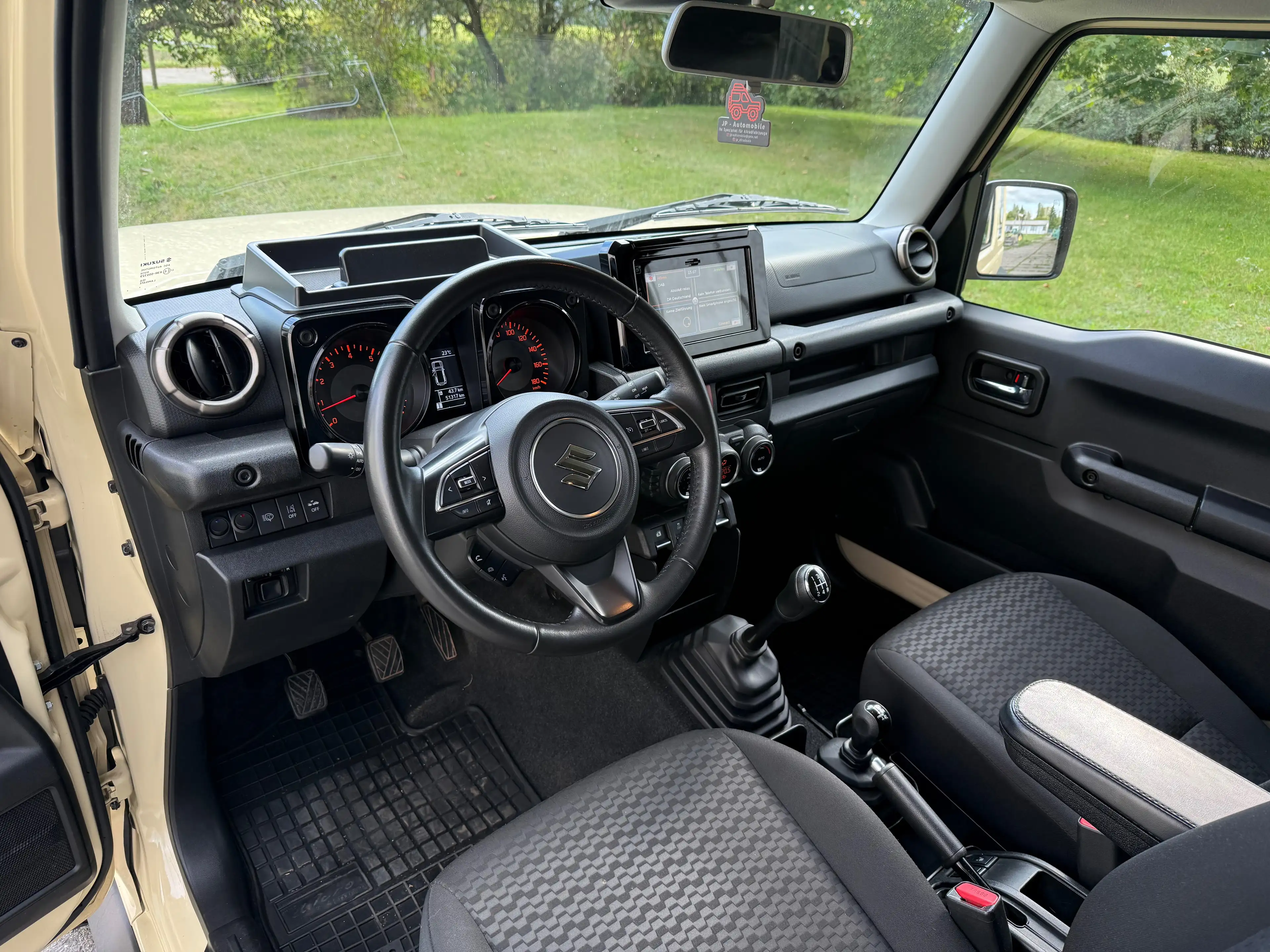 Suzuki Jimny Jimny 1.5 ALLGRIP Comfort+ Plus LED AHK Offroad GJ 4x4 — photo 5