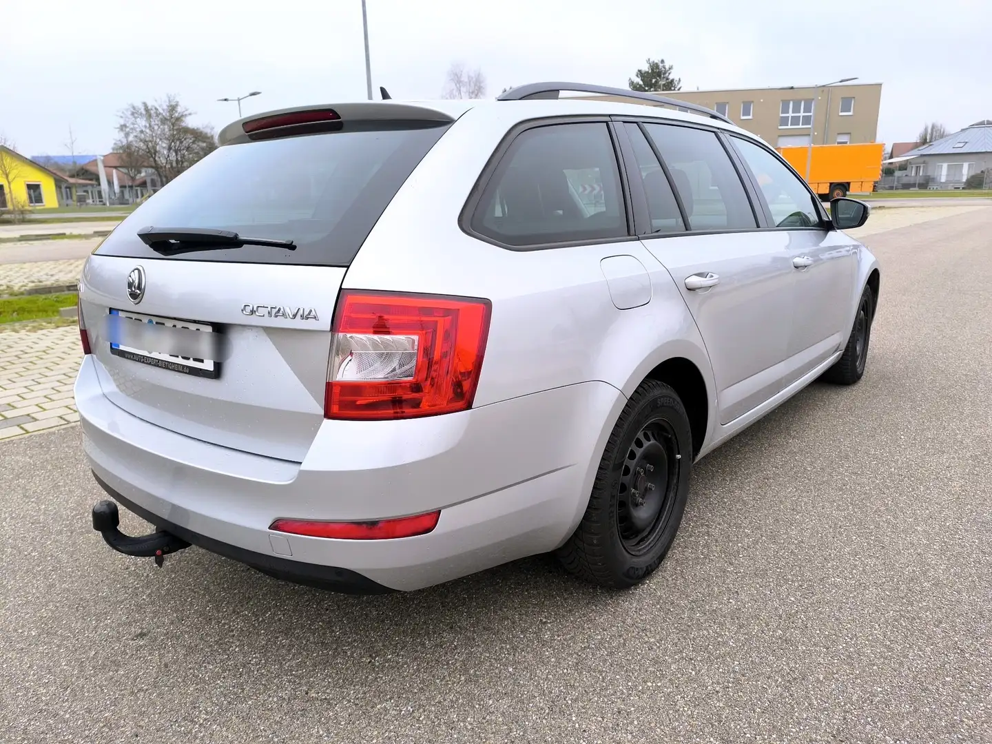 Skoda Octavia Combi 1.6 TDI GreenLine - 2