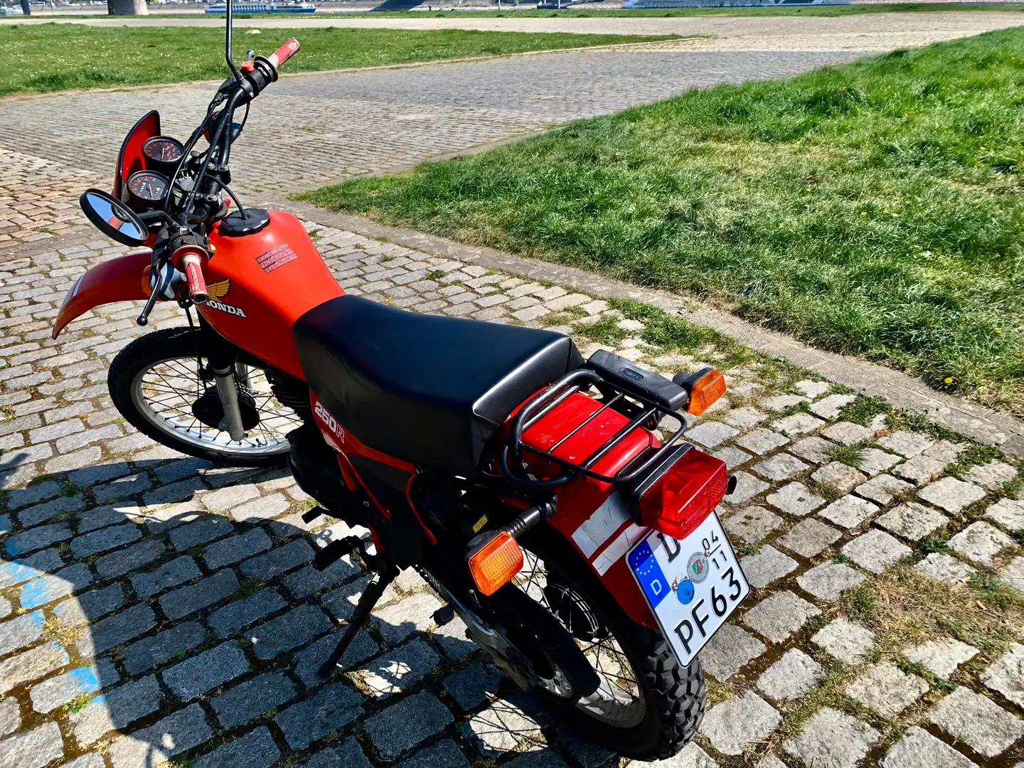 Honda XL 250 R Baujahr 1983 Red - 2