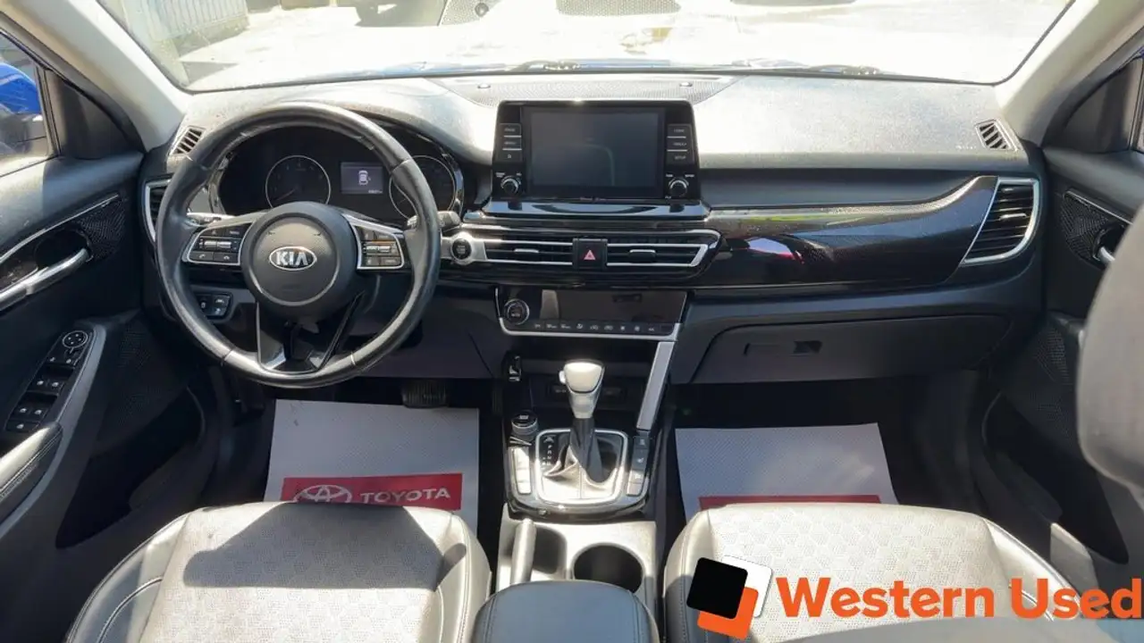 Kia Seltos снимка Kia Seltos