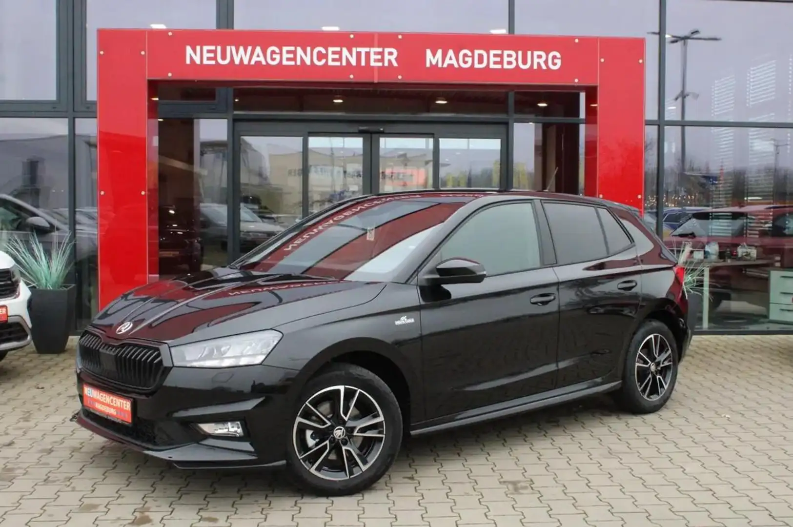 Skoda Fabia Monte Carlo1.5 TSI DSG*5J-GAR.*ACC*LED*VC*KAMERA*S Zwart - 1