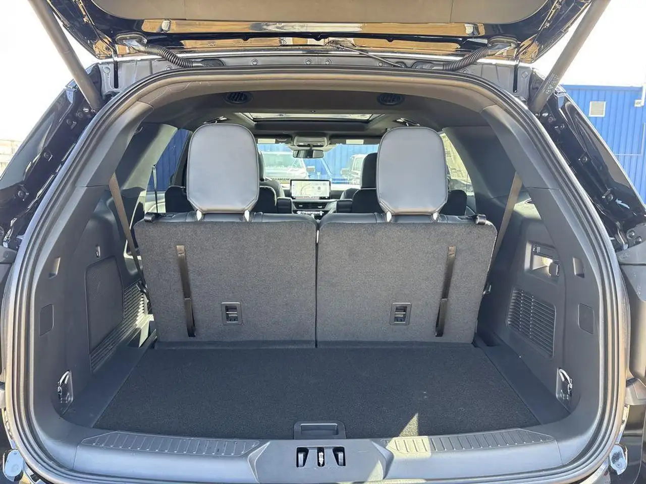 Ford Explorer снимка Ford Explorer