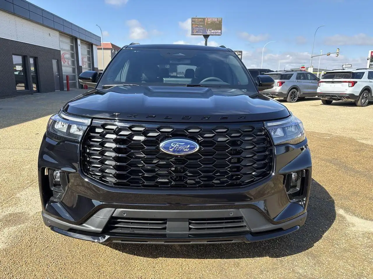 Ford Explorer снимка Ford Explorer