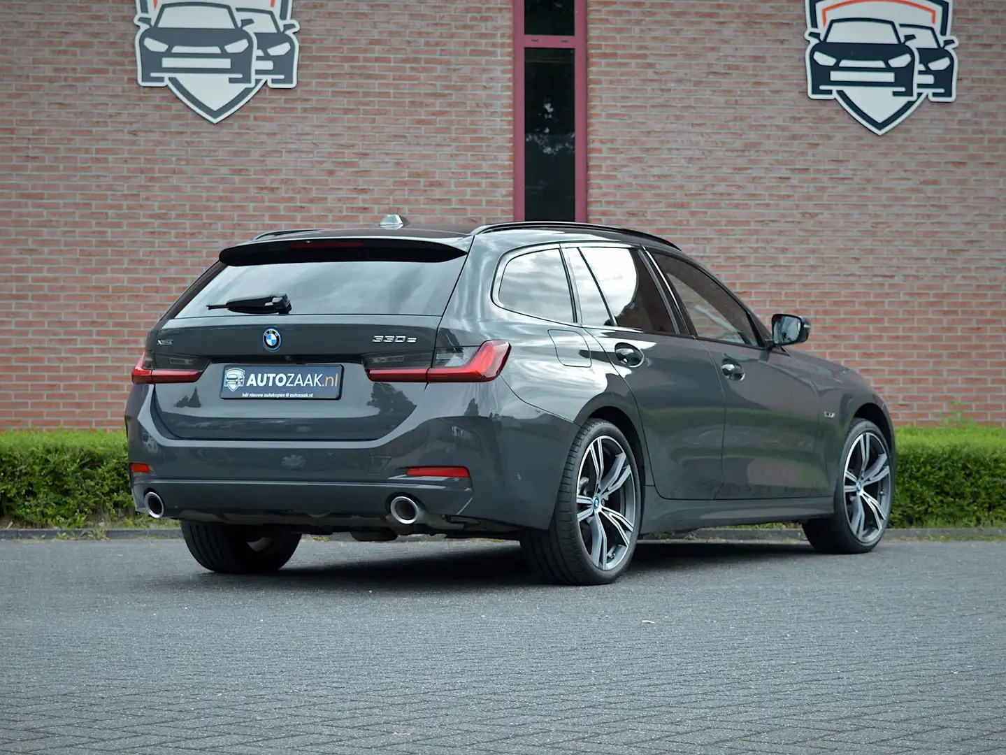 BMW 330 3-serie Touring 330e xDrive Touring | Individual Grigio - 2