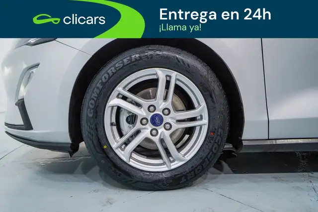 Ford Focus view 11