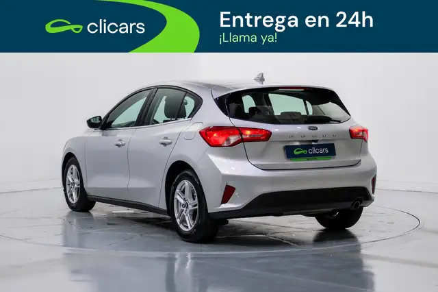 Ford Focus view 9