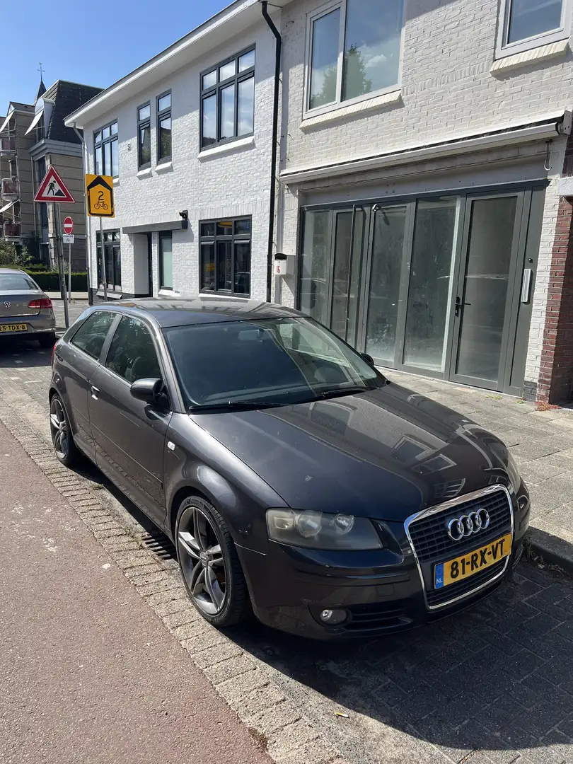 Audi A3 1.6 75KW 3D 2005 Grijs - 1