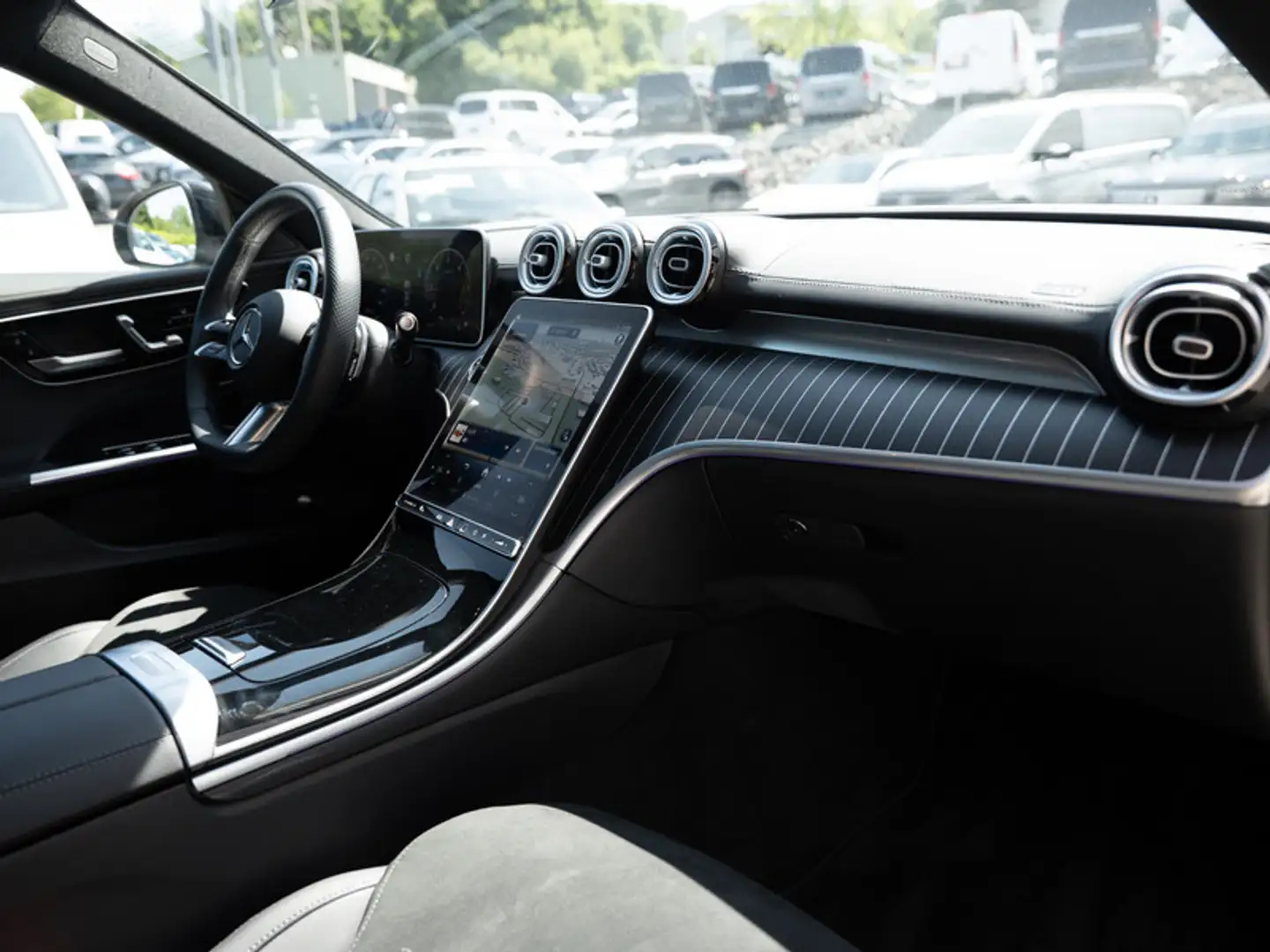 Mercedes-Benz C 220 d AMG-Sport/LED/360/Pano/AHK/Distr/Totw/19 Schwarz - 2