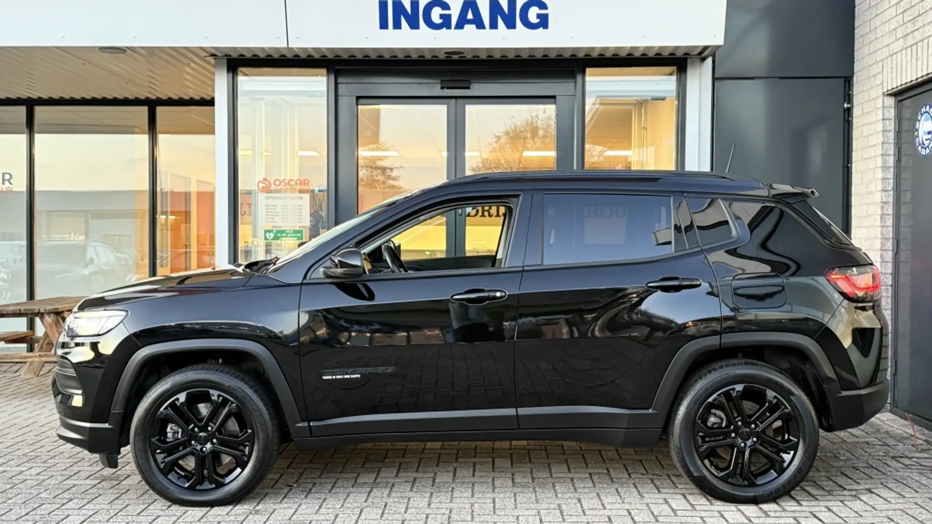 Jeep Compass 4xe 240 Hyb. Limited | Navi | Camera | Stoelverwar Noir - 2