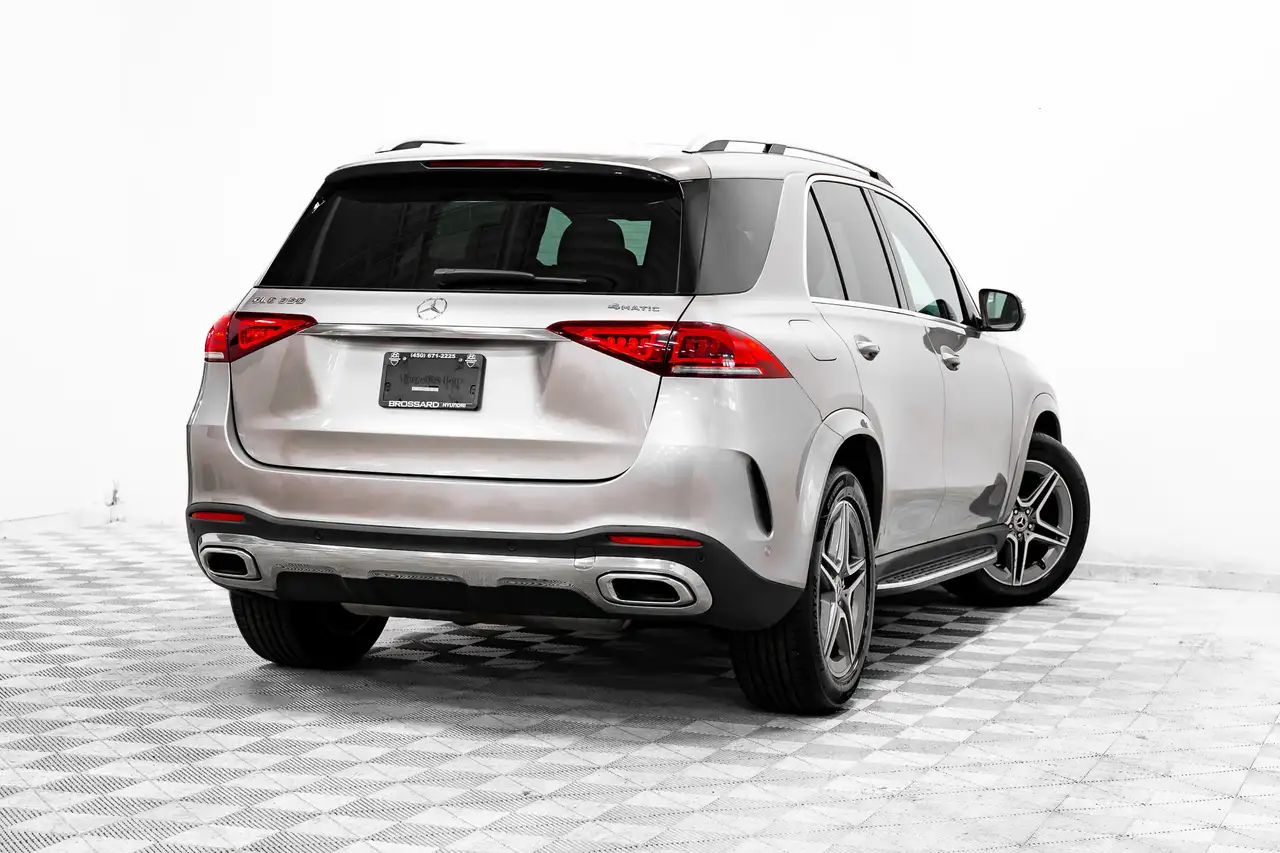 Mercedes-Benz GLE снимка Mercedes-Benz GLE