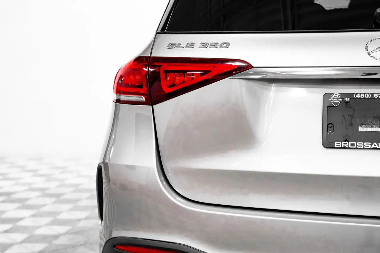 Mercedes-Benz GLE снимка Mercedes-Benz GLE
