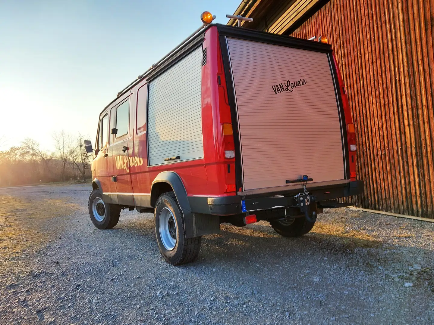 Mercedes-Benz T1 410    611.067 - 1