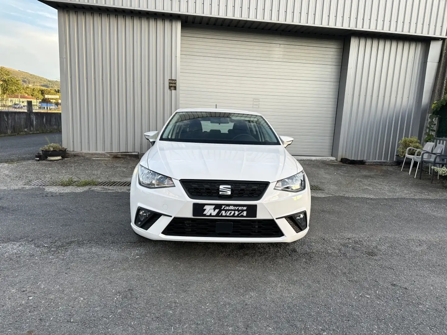 SEAT Ibiza 1.6TDI CR S&S Reference 95 Blanco - 2