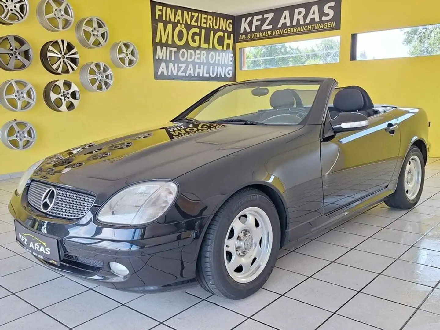 Mercedes-Benz SLK 200 Kompressor GUTER ZUSTAND, PICKERL NEU Schwarz - 1