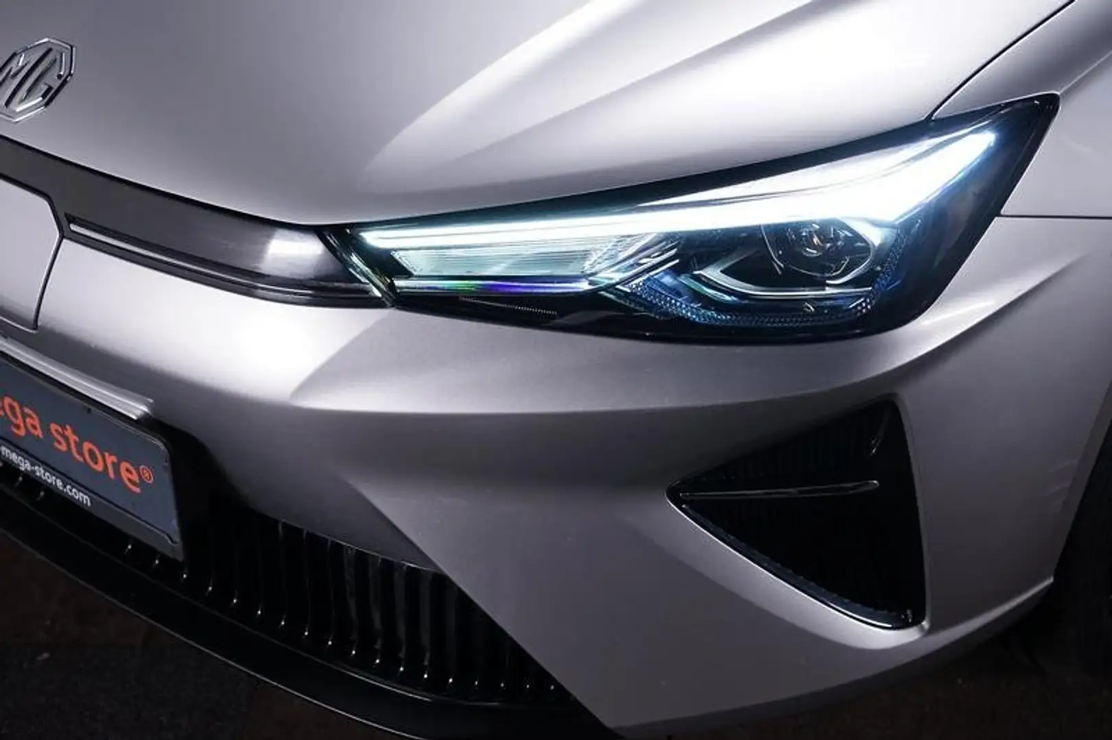 MG MG5 360°/ACC/AUT/KeyLess/LED/Navi/SHZ/PDC/elSitz Black - 2