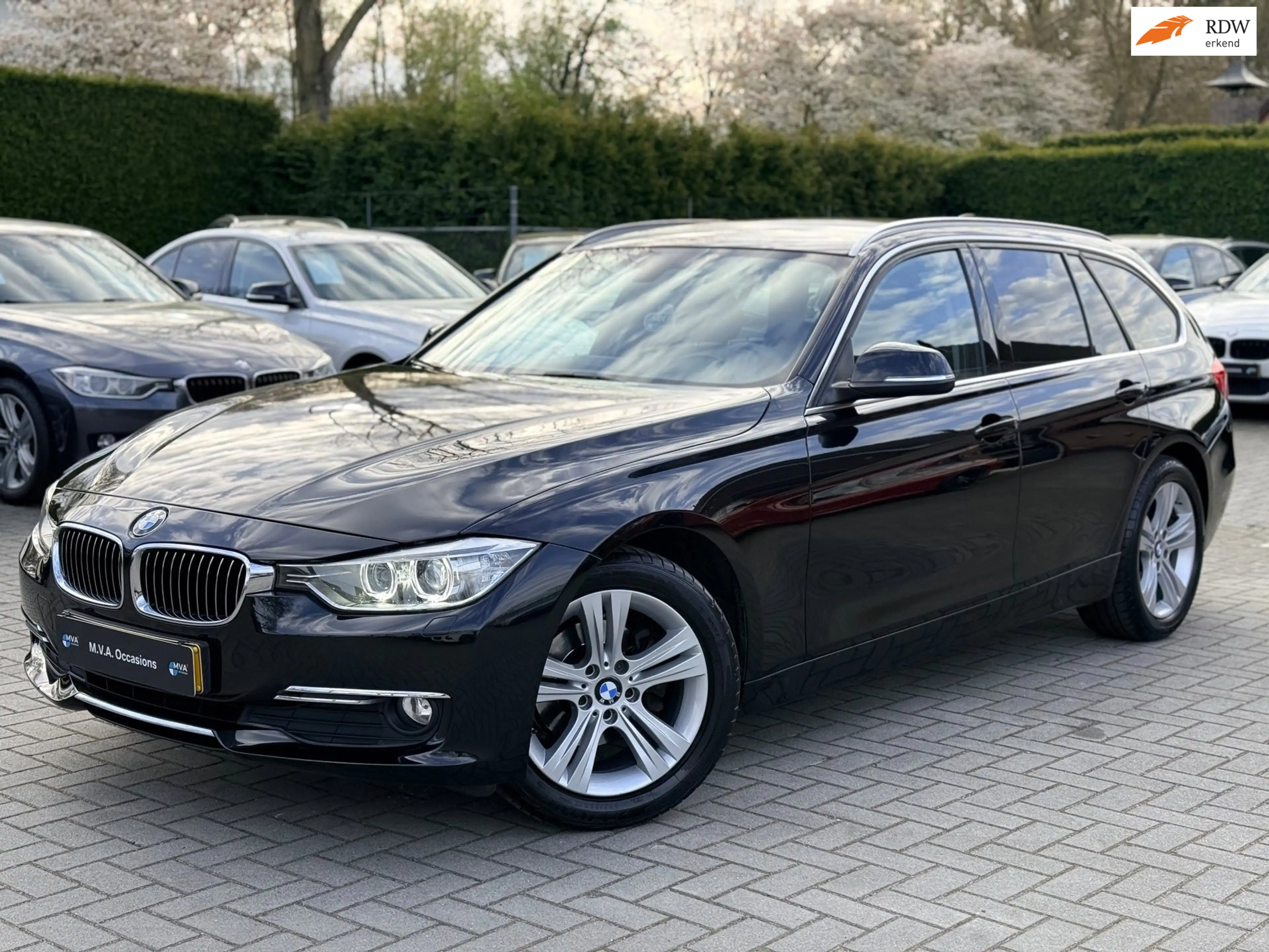 BMW 316 3-serie Touring 316i High Executive Luxury Line|Ni