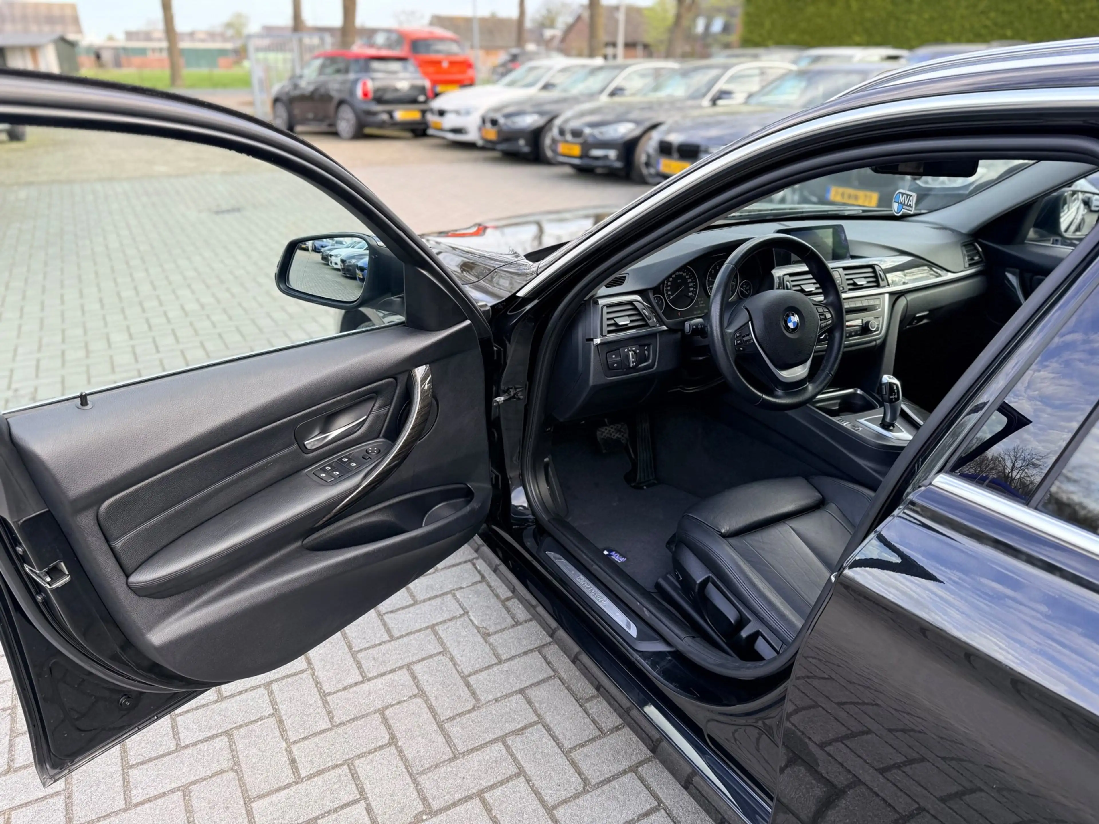 BMW 316 3-serie Touring 316i High Executive Luxury Line|Ni — photo 15