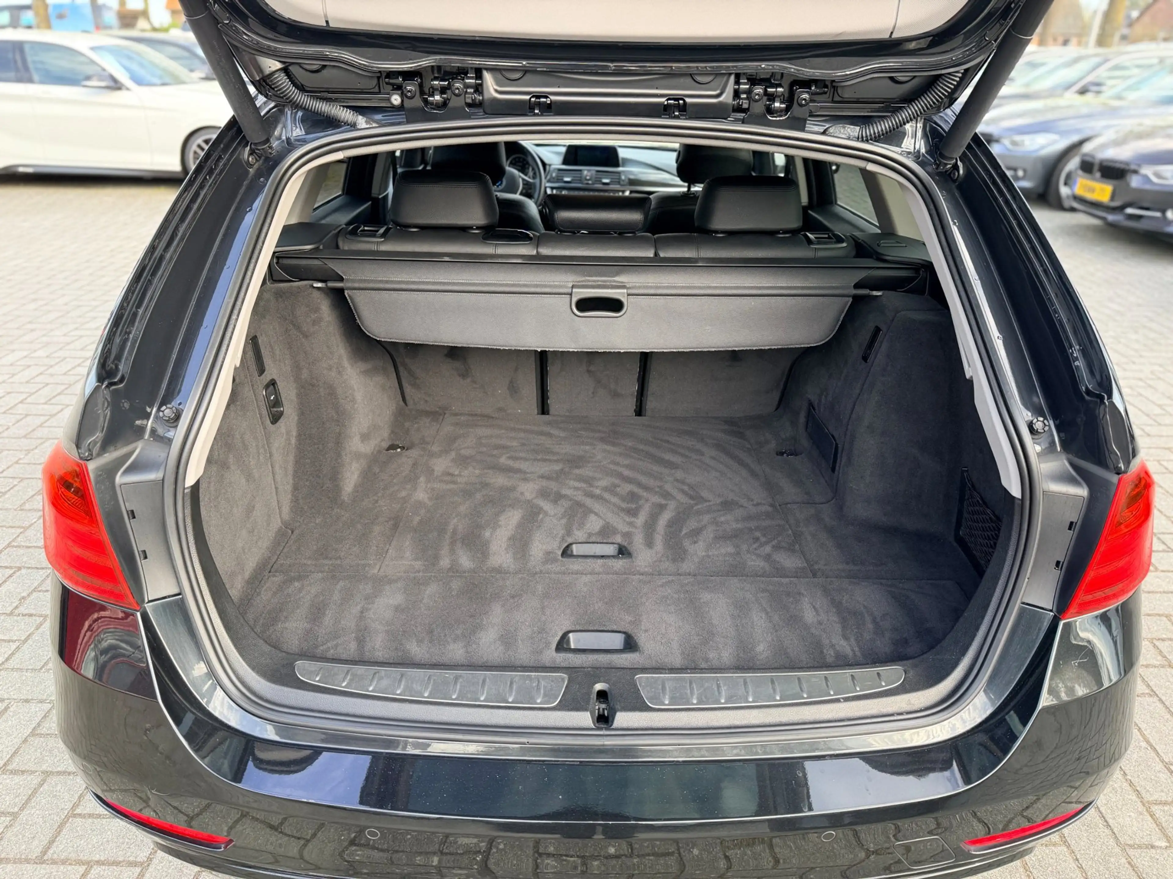 BMW 316 3-serie Touring 316i High Executive Luxury Line|Ni — photo 14