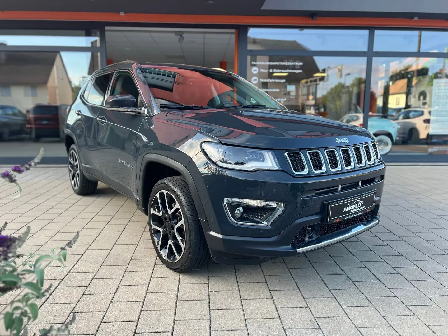 Jeep Compass 2,0 Multijet Limited 4WD*Navi*LED*Kame* Grau - 1
