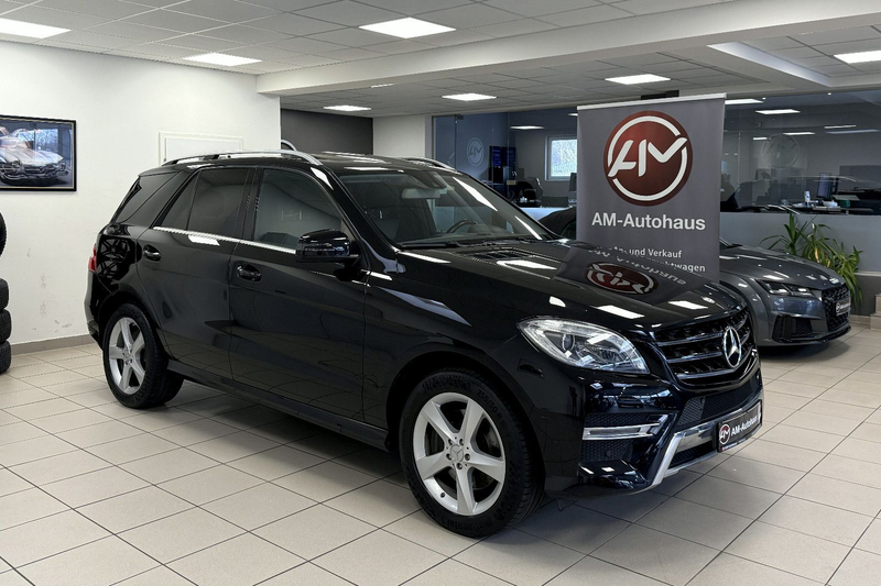 Mercedes-Benz ML 350 CDI BT *AMG*AHK*GlasSD*Airmatic*Kamera* — photo 9