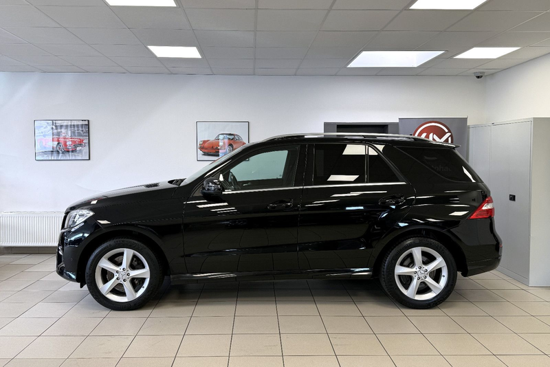 Mercedes-Benz ML 350 CDI BT *AMG*AHK*GlasSD*Airmatic*Kamera* — photo 4