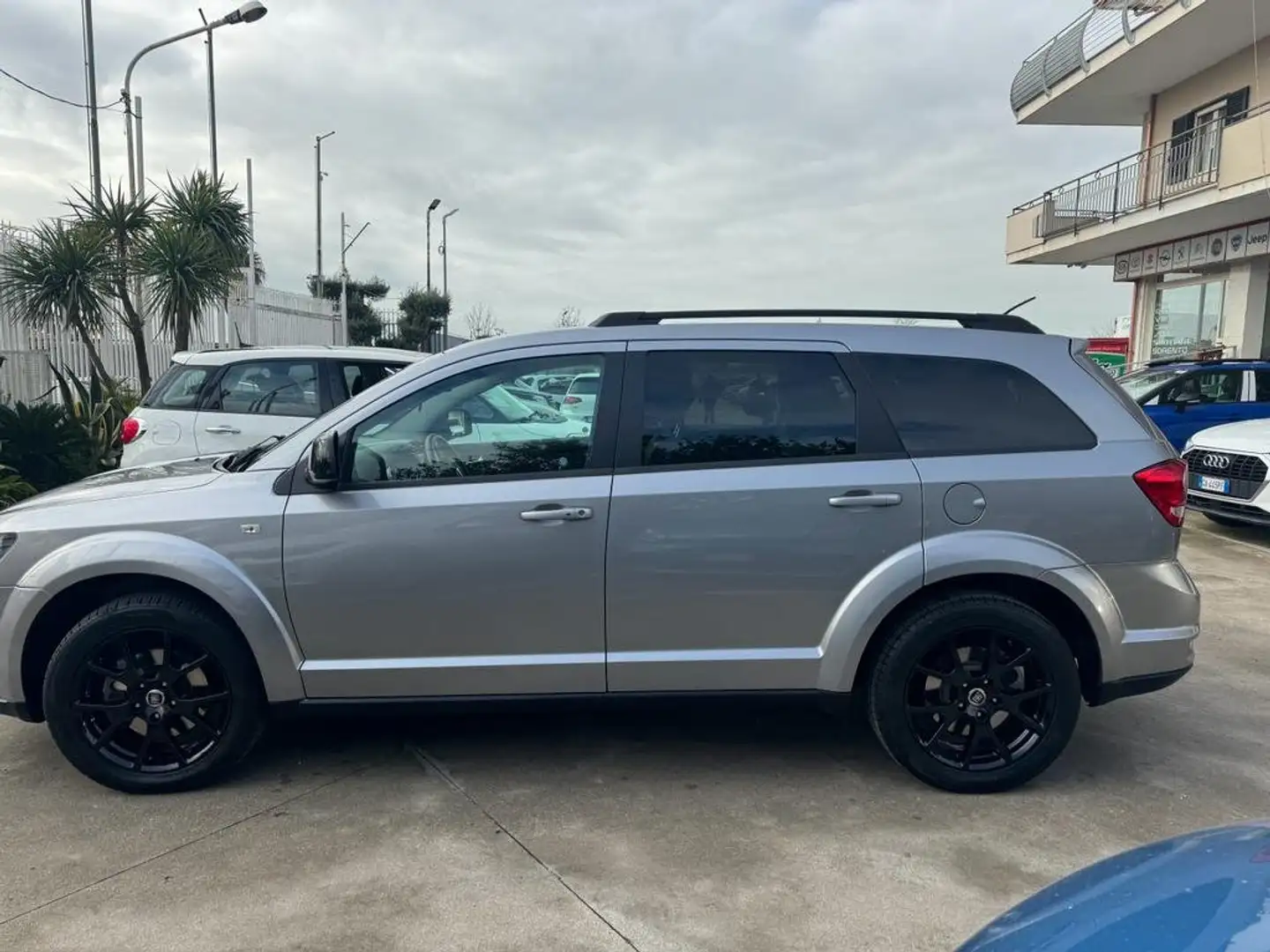 Fiat Freemont Freemont 2.0 mjt 16v Black Code 4x4 170cv auto Grigio - 2