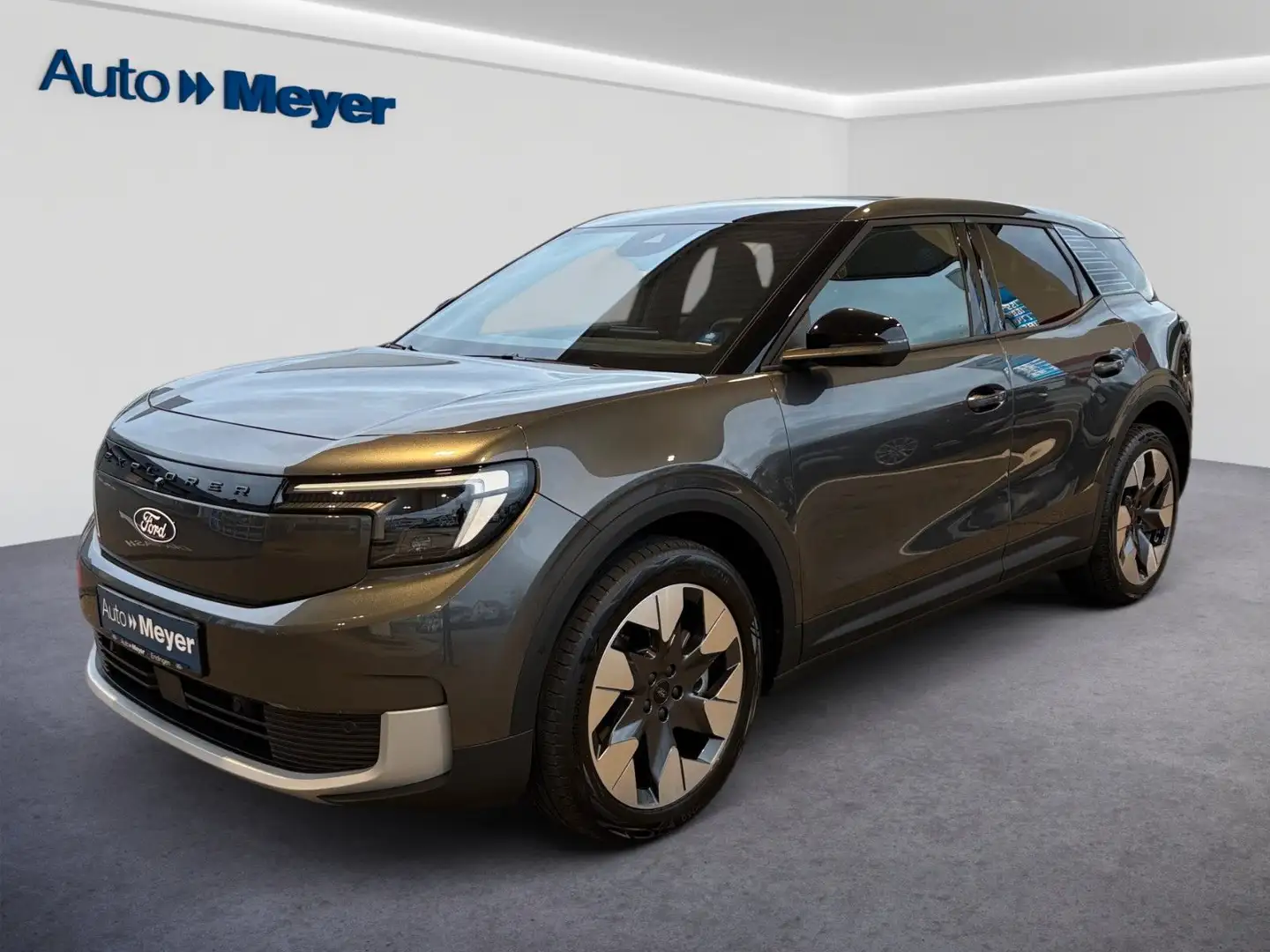 Ford Explorer EV 79 kWh Extended Range PREMIUM AWD Grau - 1
