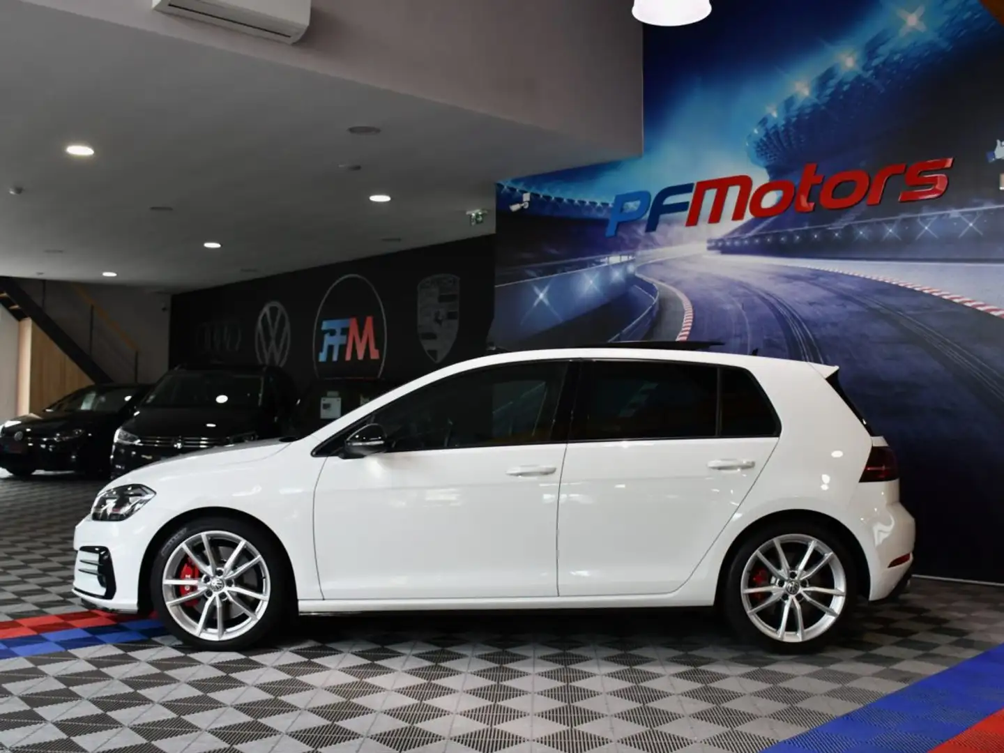 Volkswagen Golf 7 GTI Performance 2.0 TSI 245 DSG GPS Virtual Cuir TO Front ACC Caméra JA 18 Wit - 2