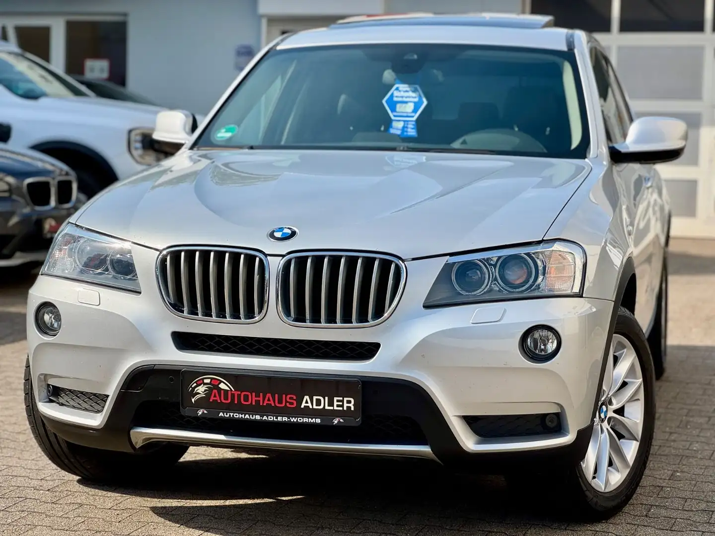 BMW X3 xDrive 30D*AUTOM*HUD*PANO*KAME*NAV*AHK*ACC*SH Argent - 2