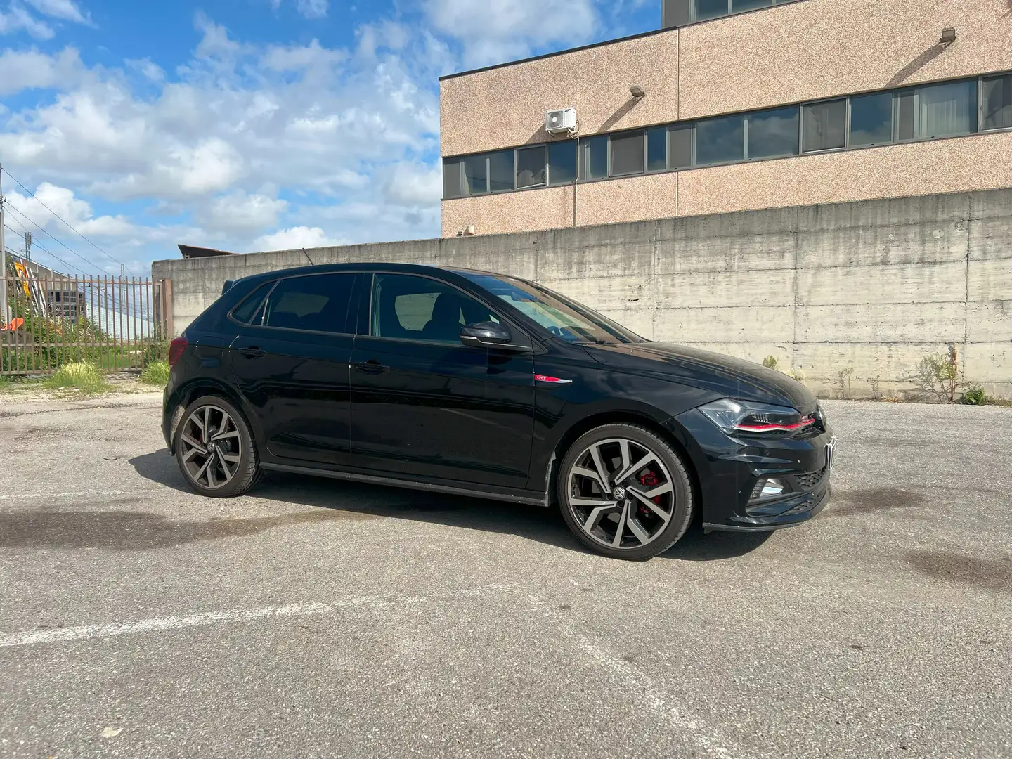 Volkswagen Polo GTI Polo VI 2017 5p 2.0 tsi 200cv dsg Nero - 2