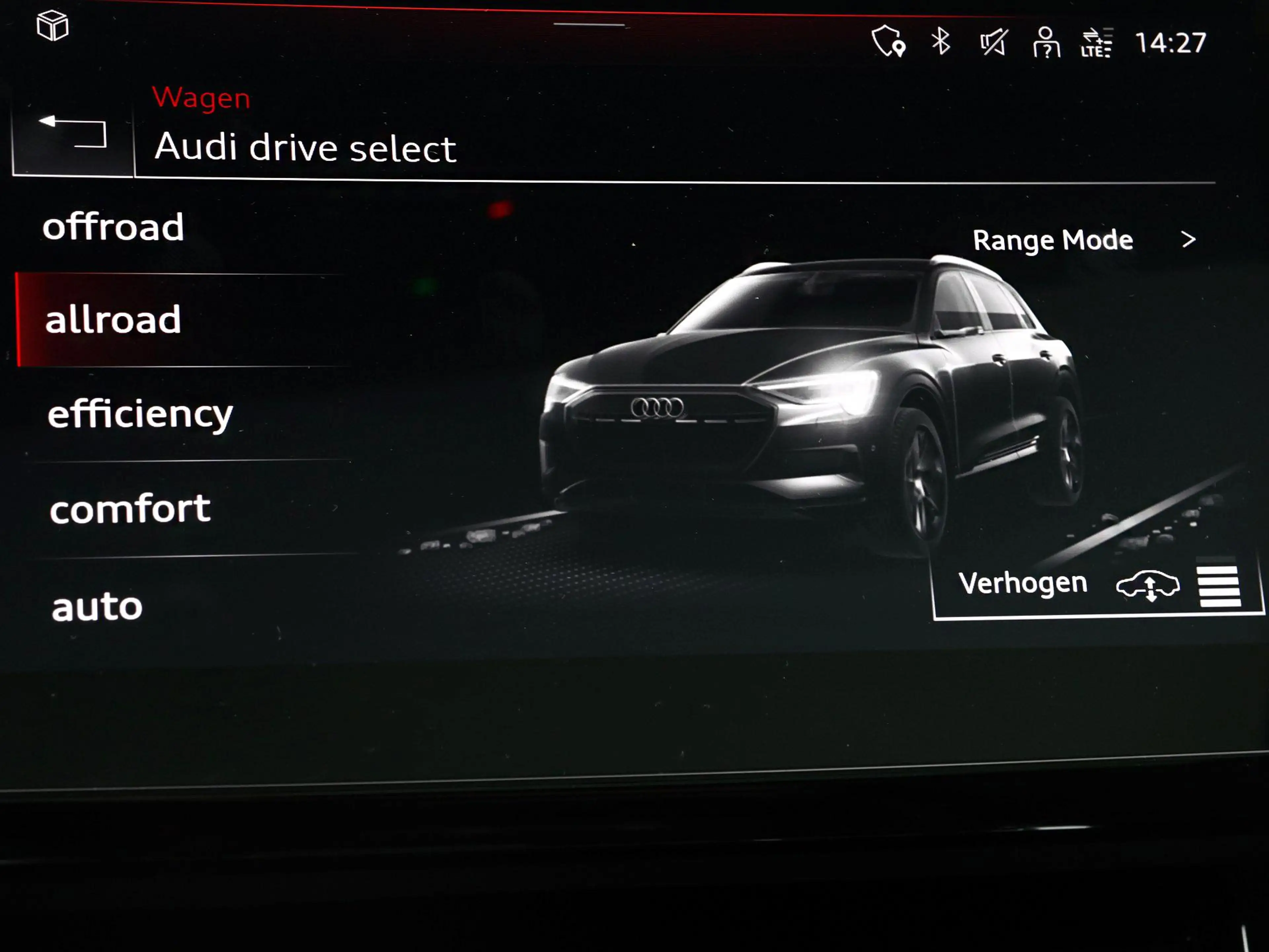 Audi e-tron 55 quattro S edition 95 kWh 408pk SOH 95,1 % · Pan — photo 9