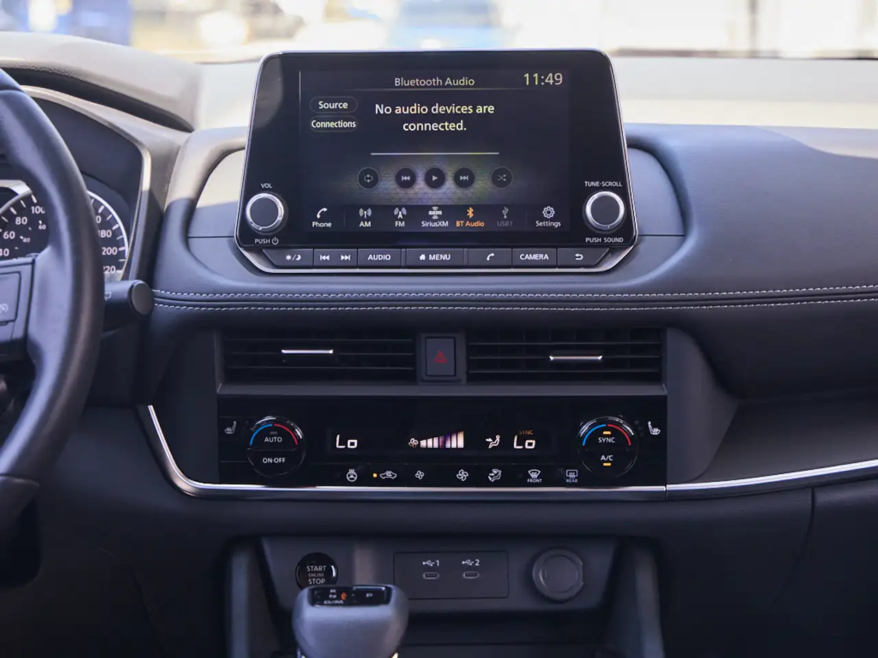 Nissan Rogue снимка Nissan Rogue