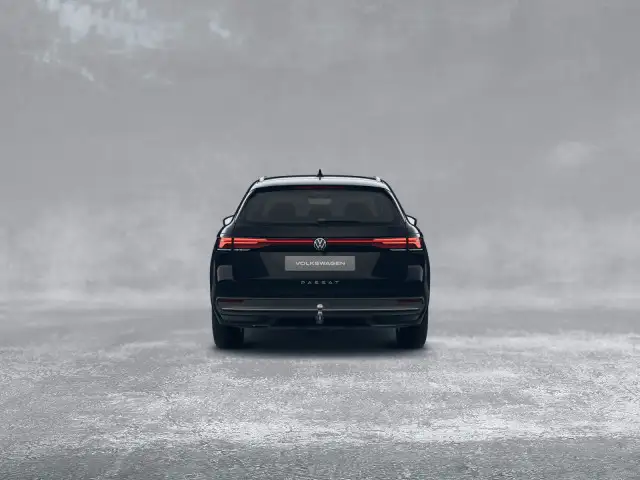 Volkswagen Passat view 7