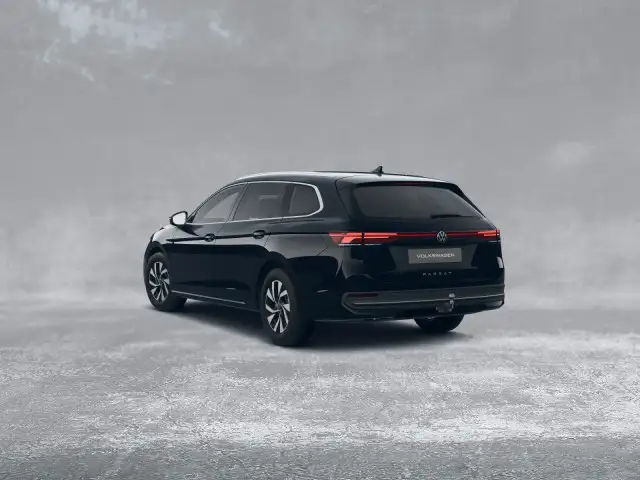 Volkswagen Passat view 5