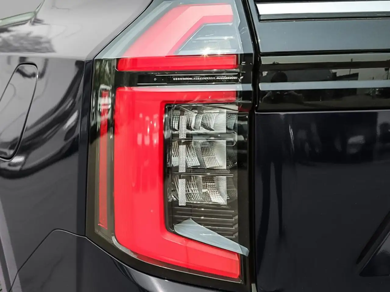 Nissan Armada снимка Nissan Armada