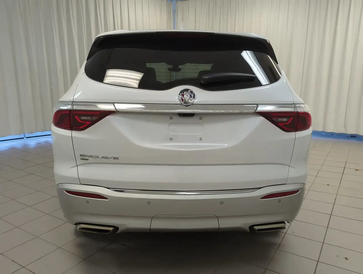 Buick Enclave снимка Buick Enclave
