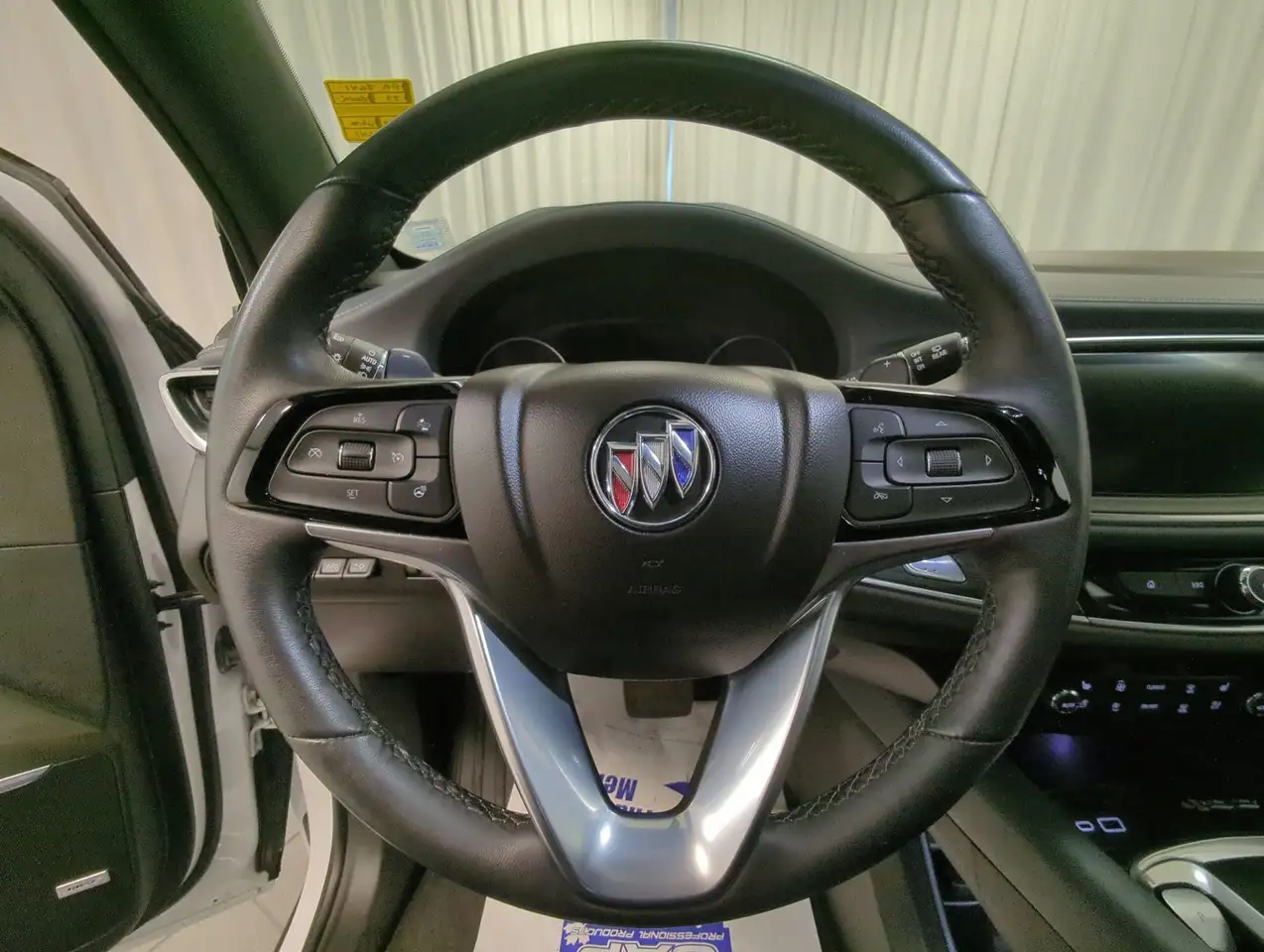 Buick Enclave снимка Buick Enclave
