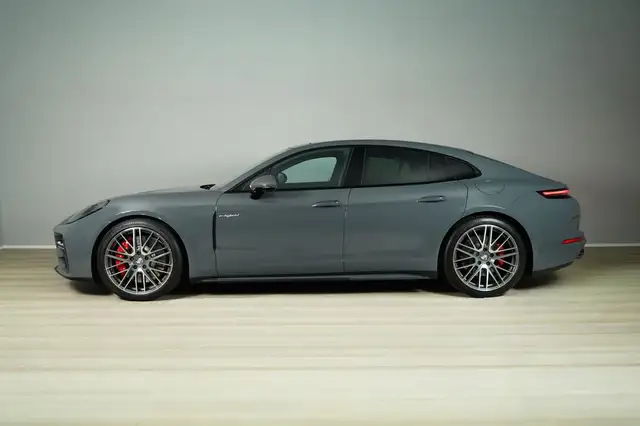 Porsche Panamera 4S E-Hybrid Ansicht 3