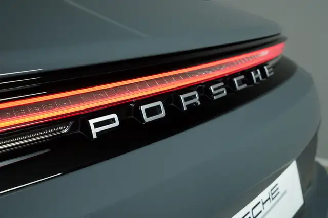 Porsche Panamera 4S E-Hybrid Ansicht 9