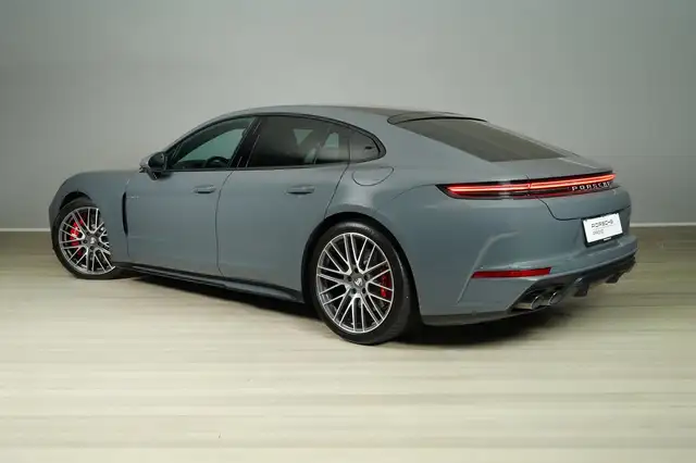 Porsche Panamera 4S E-Hybrid Ansicht 4