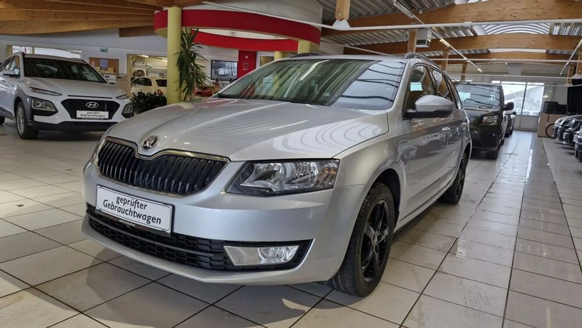 Skoda Octavia Ambition 4x4 Silber - 1