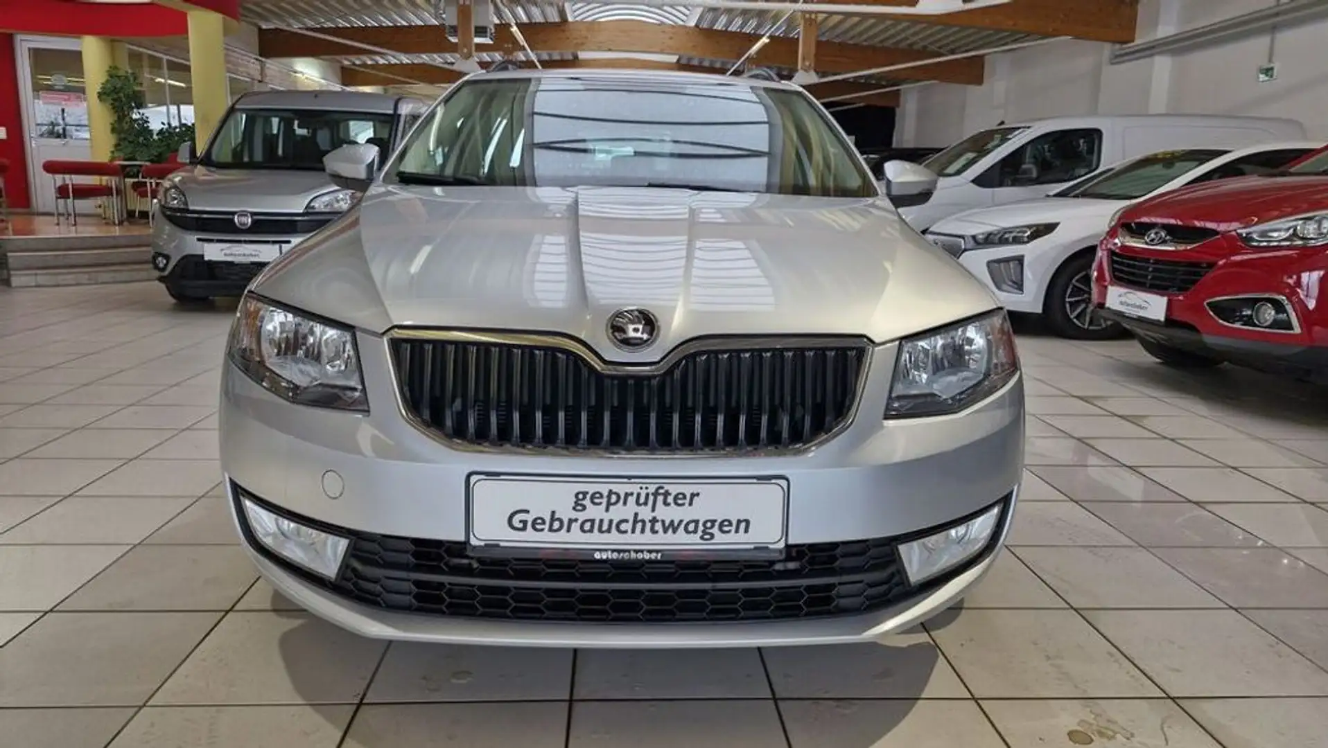Skoda Octavia Ambition 4x4 Silber - 2