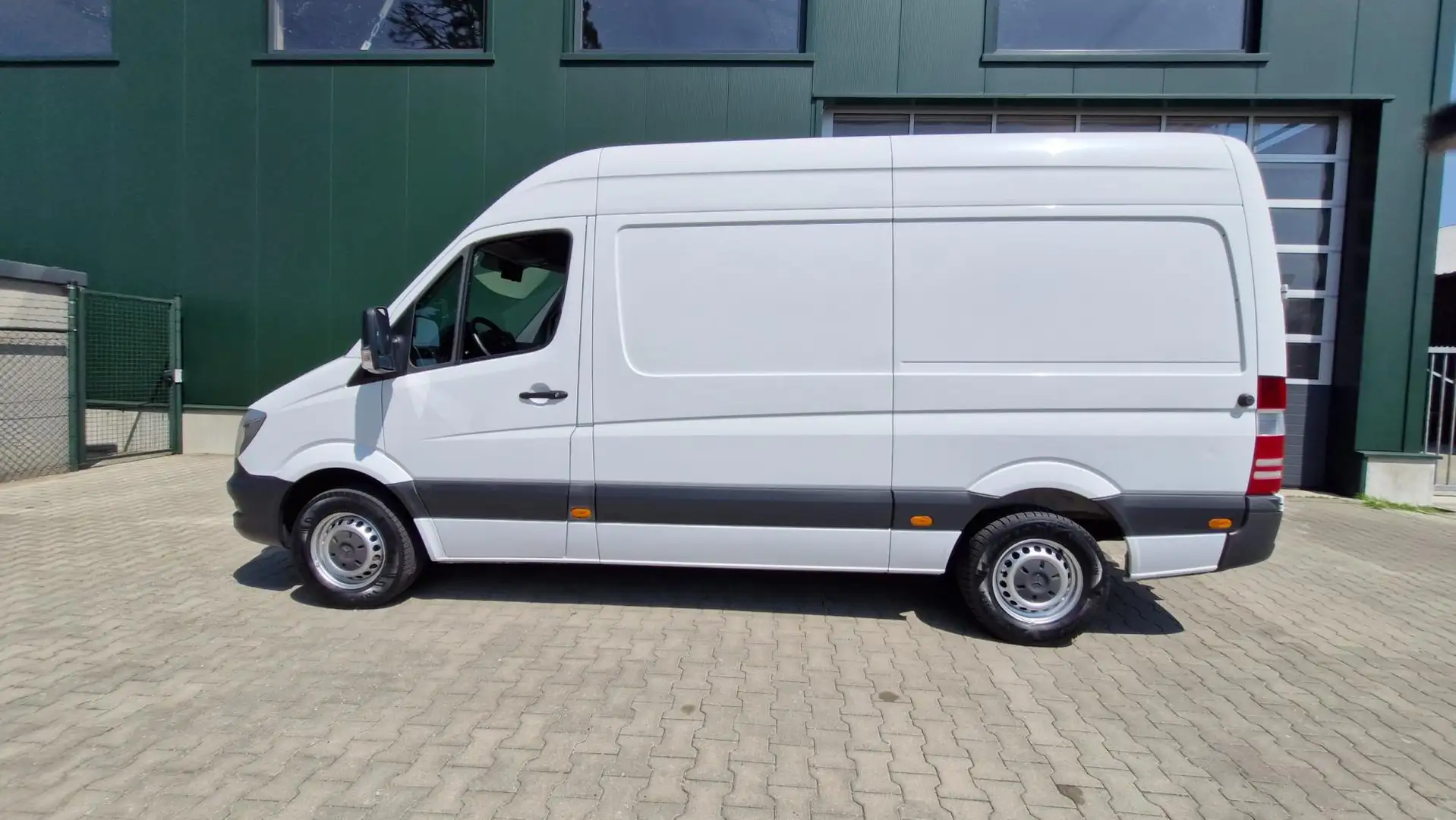 Mercedes-Benz Sprinter 216 2.2 CDI 366 163PK | Rijklaarprijs | Elektrisch Wit - 2