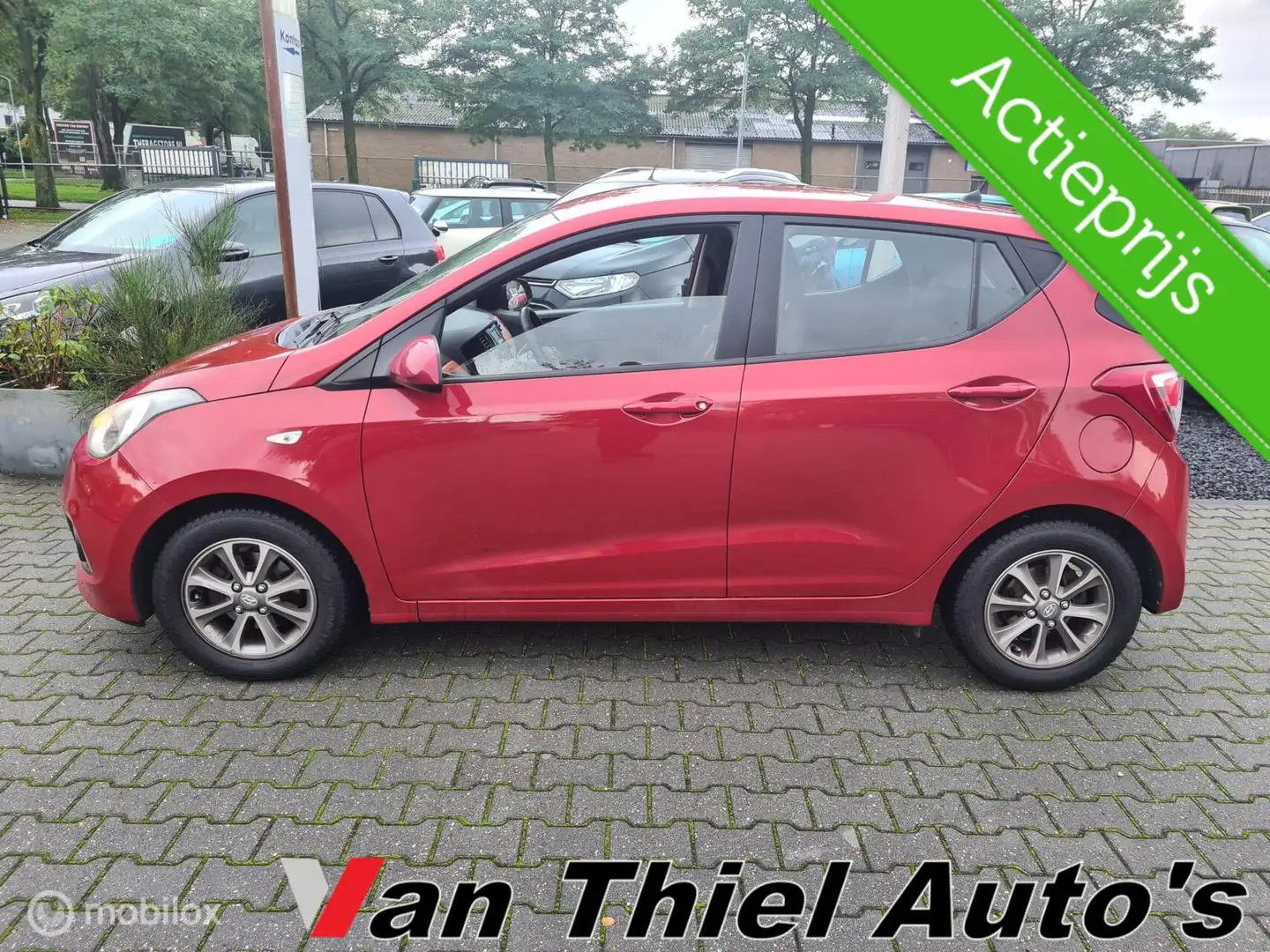 Hyundai i10 1.0i i-Motion Comfort Plus airco stoelverwarming Rouge - 2