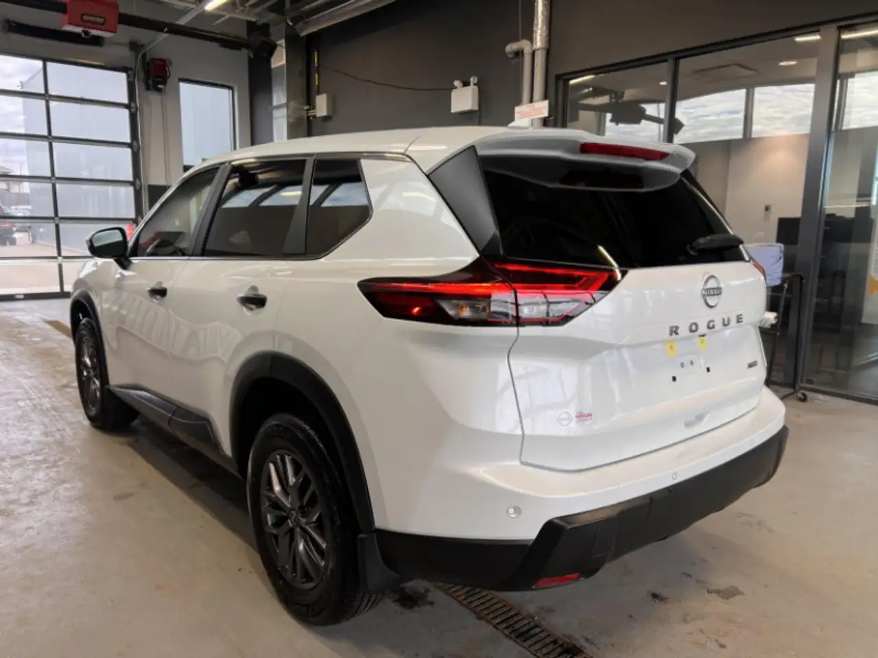 Nissan Rogue снимка Nissan Rogue